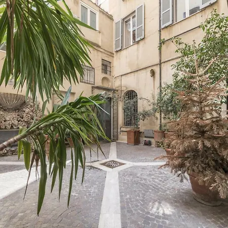 Monti Studio * Rome